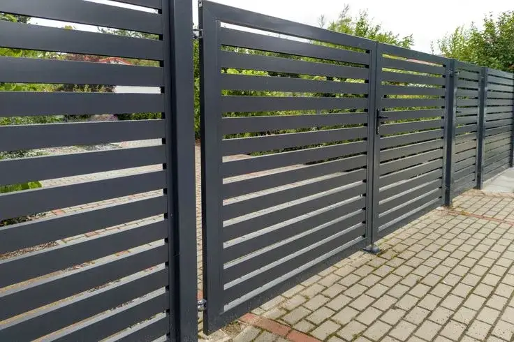 Zdjęcie Ogrodzenie 120 czy 150 cm - które wybrać dla lepszej prywatności?